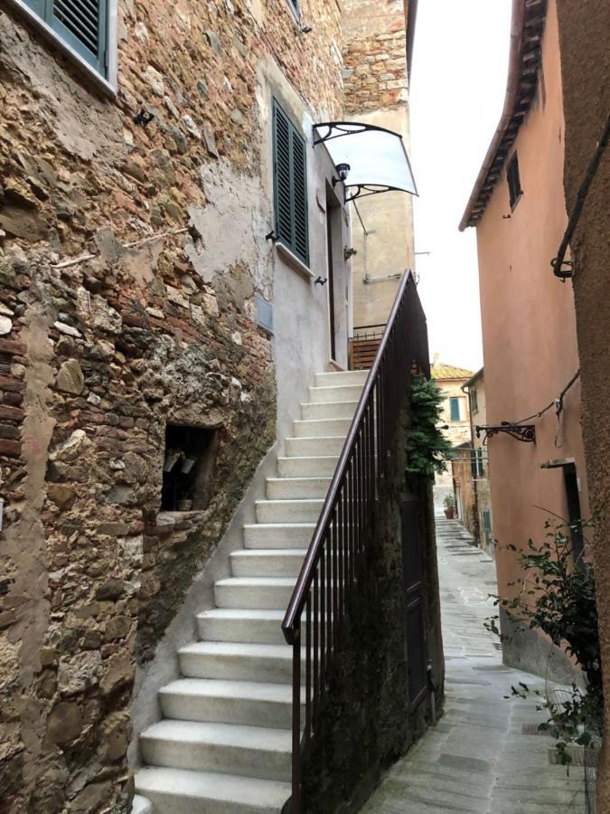 La Casa Di Zoe Campiglia Marittima Exterior foto
