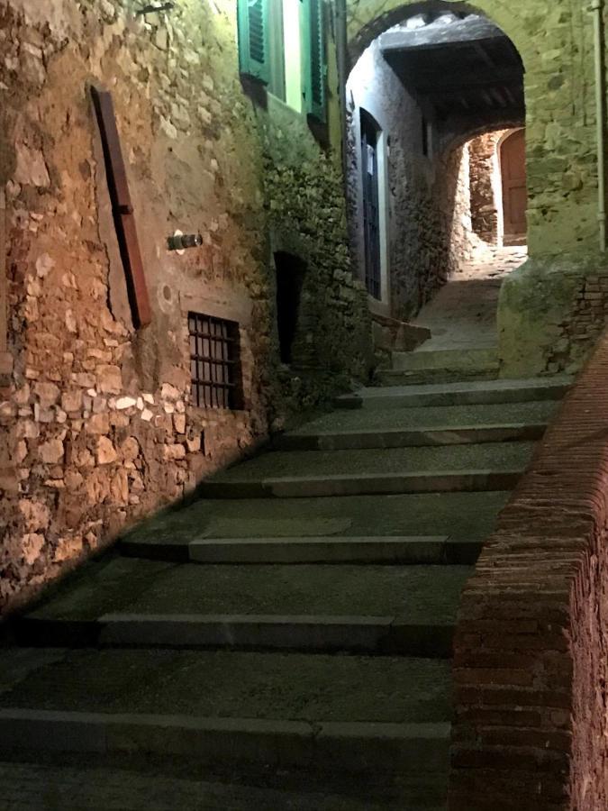 La Casa Di Zoe Campiglia Marittima Exterior foto