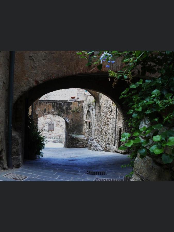 La Casa Di Zoe Campiglia Marittima Exterior foto