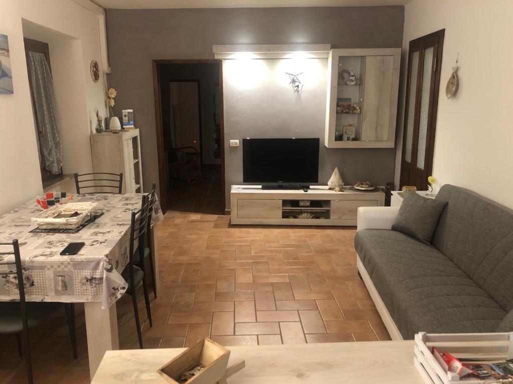 La Casa Di Zoe Campiglia Marittima Exterior foto